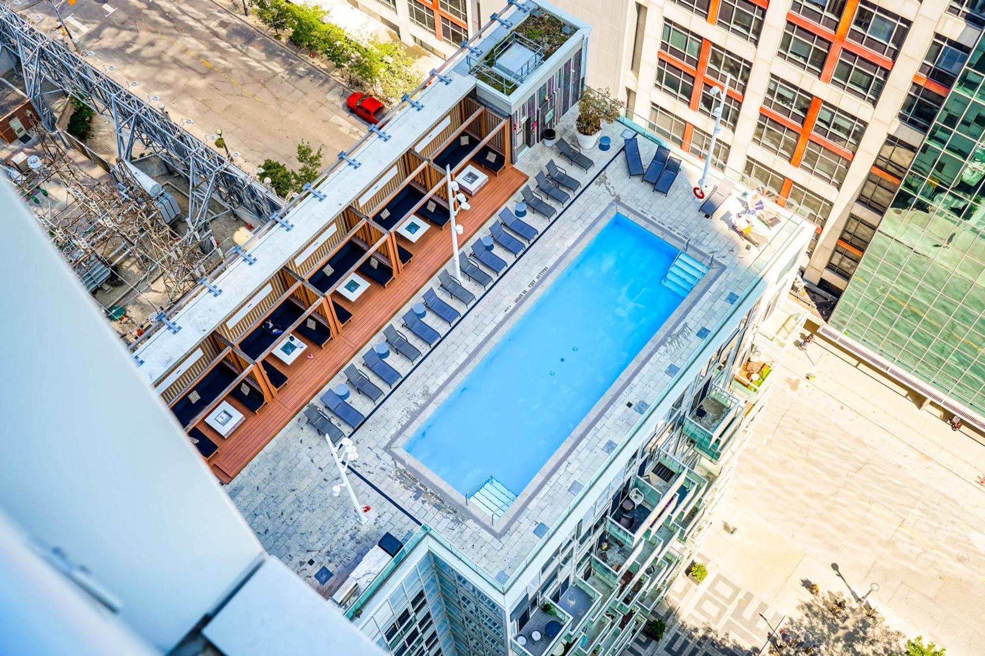 Chol Furnished Suites Heart Of Downtown Toronto, 2 Beds, Free Parking, Cn Tower View Exterior foto