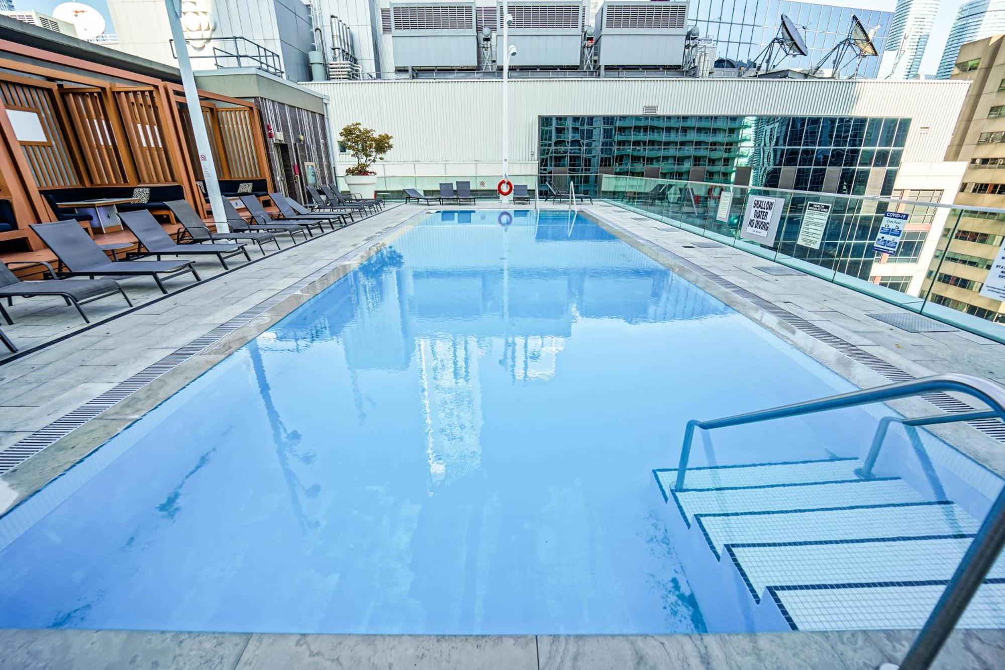 Chol Furnished Suites Heart Of Downtown Toronto, 2 Beds, Free Parking, Cn Tower View Exterior foto